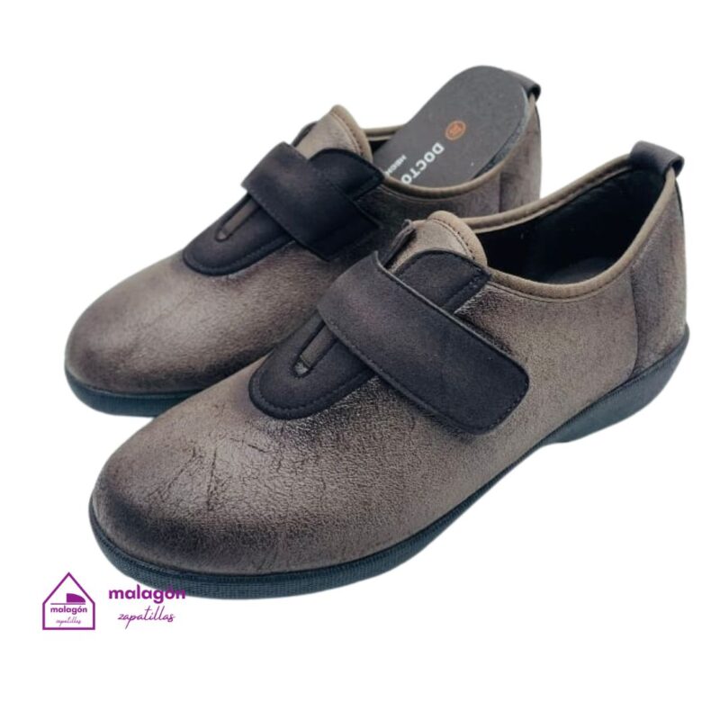 Zapatillas de calle de mujer Doctor Cutillas 41613 Taupé